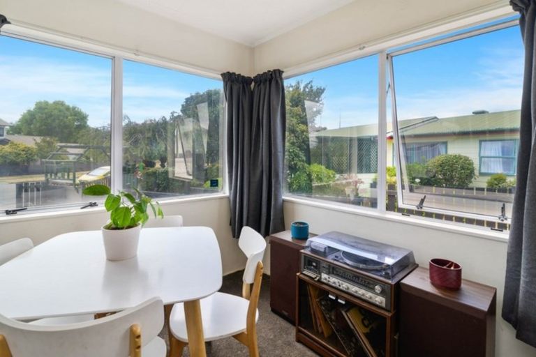 Photo of property in 4 Mansfield Road, Owhata, Rotorua, 3010