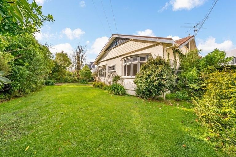 Photo of property in 6 Penrose Street, Woburn, Lower Hutt, 5010