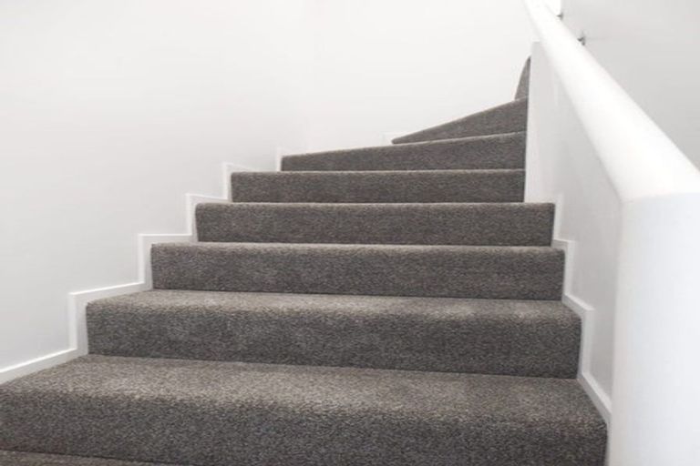 Photo of property in 3b/30 Westward Ho, Glen Eden, Auckland, 0602