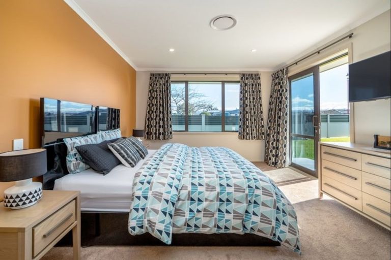 Photo of property in 1 Mcdonald Way, Lansdowne, Masterton, 5810