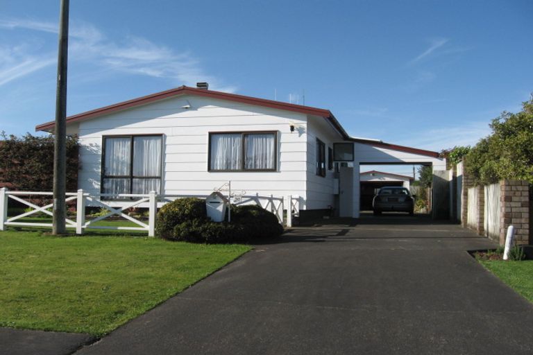 Photo of property in 30 Exeter Crescent, Springvale, Whanganui, 4501