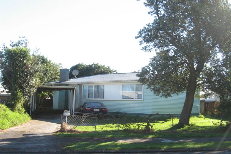 Photo of property in 6 Romney Place, Manurewa, Auckland, 2102