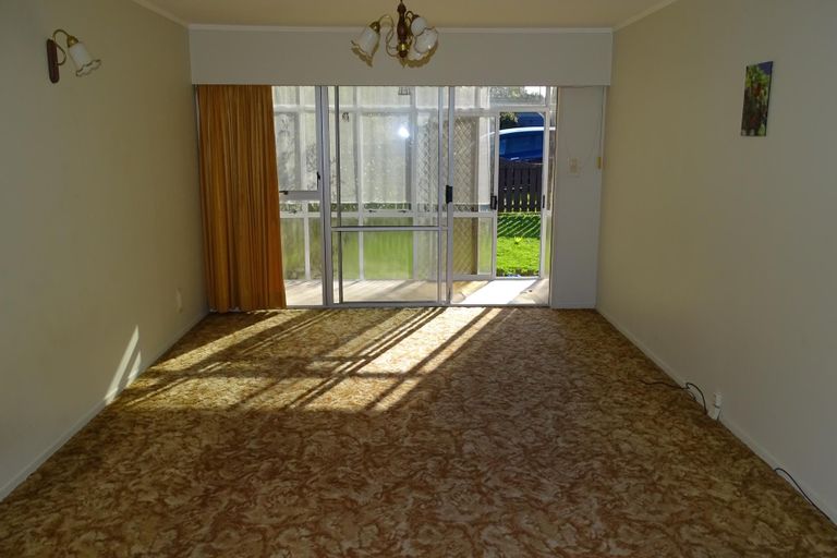 Photo of property in 1 Clare Place, Mount Wellington, Auckland, 1060