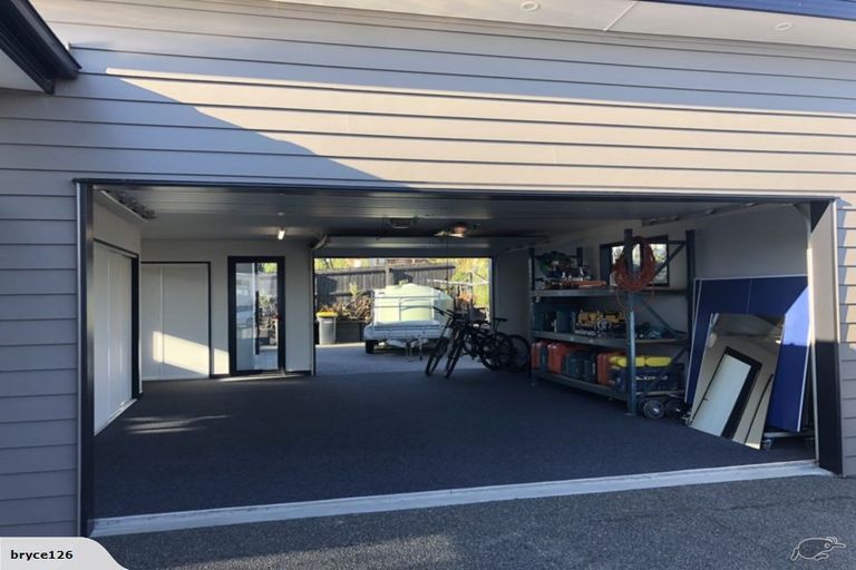 Photo of property in 117 Penruddock Rise, Westmorland, Christchurch, 8025