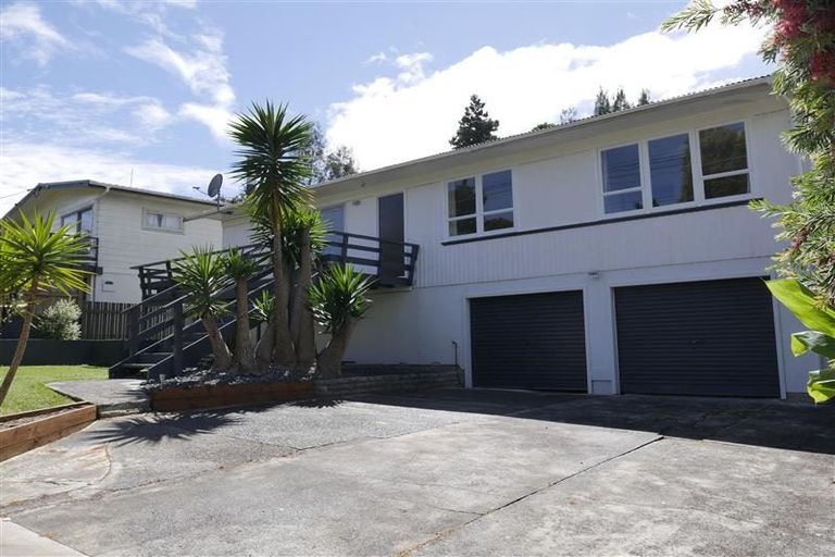 Photo of property in 28 Memorial Drive, Parahaki, Whangarei, 0112