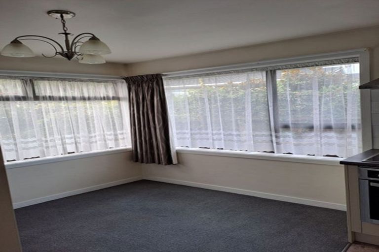 Photo of property in 7 Storry Place, Avonhead, Christchurch, 8042