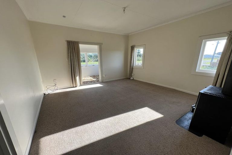 Photo of property in 19 Nash Parade, Foxton Beach, Foxton, 4815