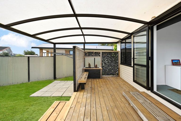 Photo of property in 42 English Street, St Andrews, Hamilton, 3200