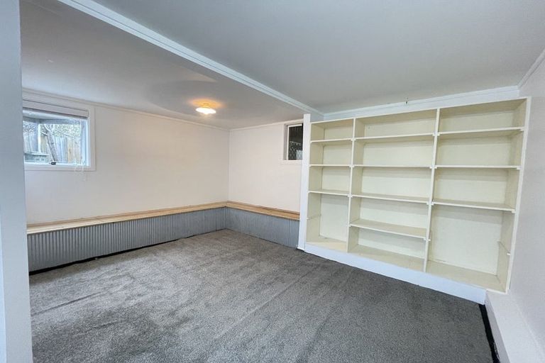 Photo of property in 13 Webb Place, Forrest Hill, Auckland, 0620