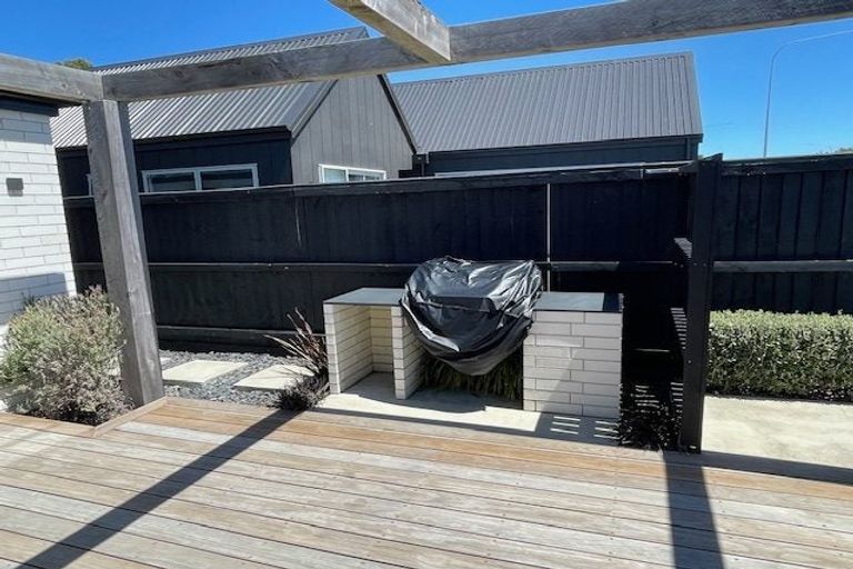 Photo of property in 6 John Raven Lane, Woodend, 7610