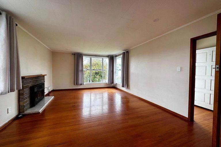 Photo of property in 36 Larne Avenue, Pakuranga Heights, Auckland, 2010