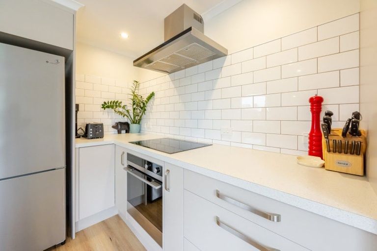 Photo of property in 19 Francis Drake Street, Waipukurau, 4200