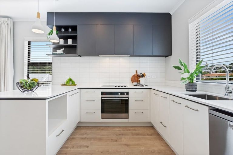 Photo of property in 35 Barrel Crescent, Swanson, Auckland, 0614