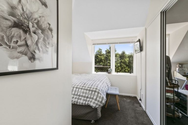 Photo of property in 1/99 Major Drive, Kelson, Lower Hutt, 5010