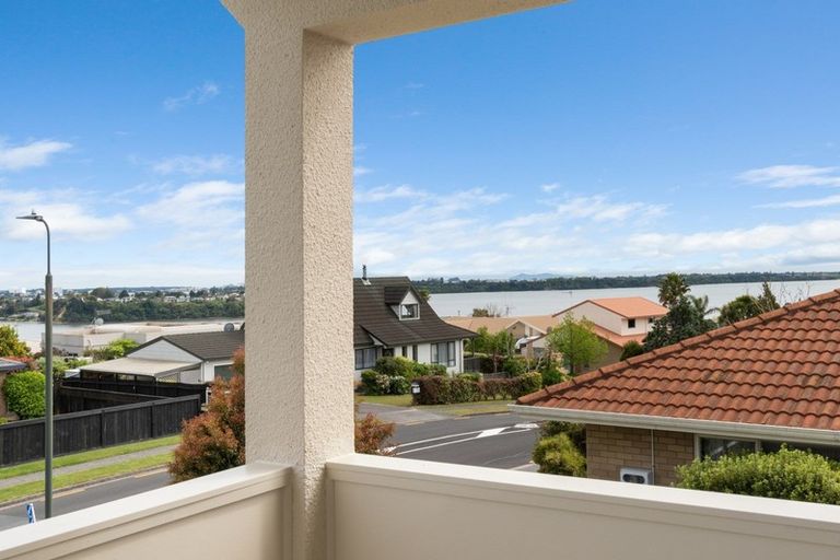 Photo of property in 25 Village Park Drive, Welcome Bay, Tauranga, 3112