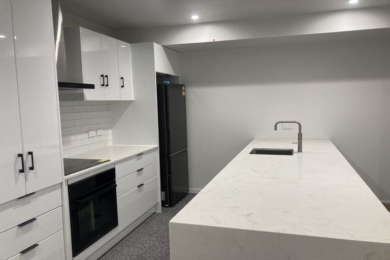 Photo of property in 2/32 Martin Square, Te Aro, Wellington, 6011