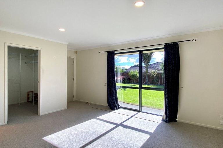 Photo of property in 2 Wouldbank Way, Welcome Bay, Tauranga, 3112