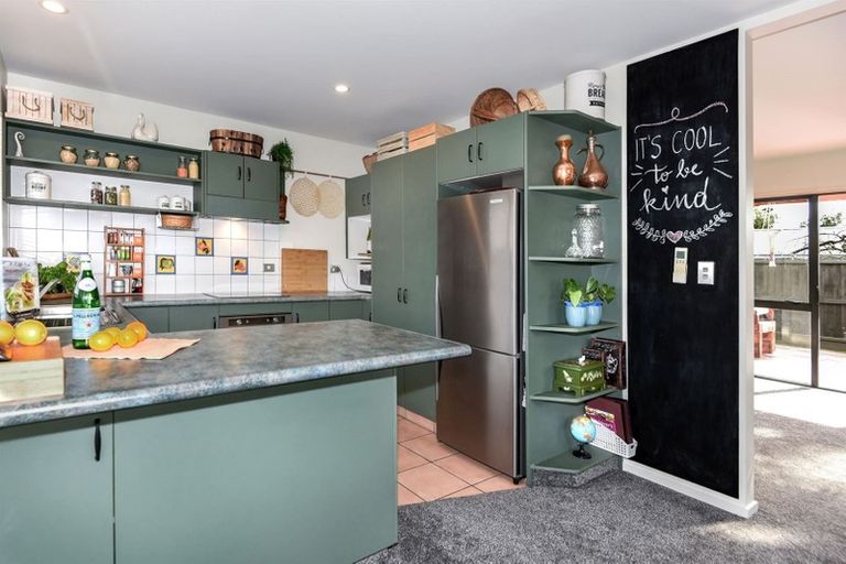 Photo of property in 78a Sawyers Arms Road, Northcote, Christchurch, 8052