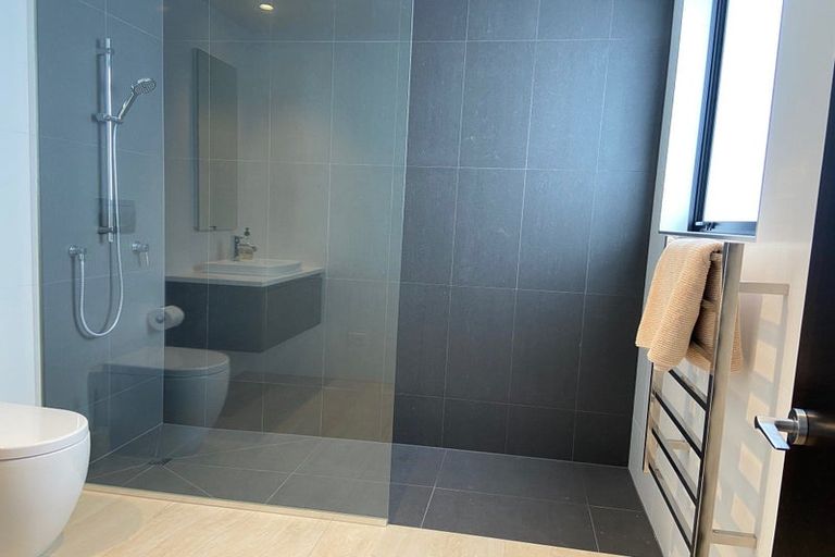 Photo of property in 13 Sharon Road, Waiake, Auckland, 0630