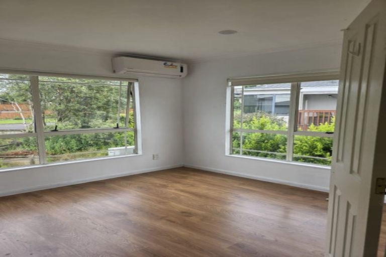 Photo of property in 3 Cognac Place, Henderson, Auckland, 0612