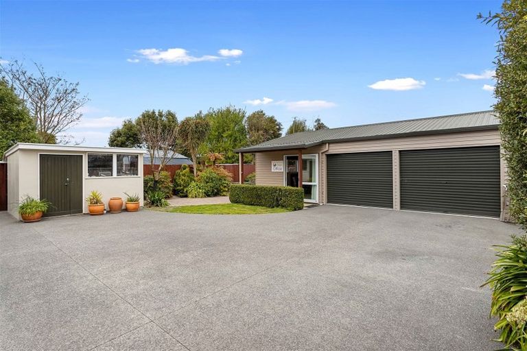 Photo of property in 36 Daniels Road, Redwood, Christchurch, 8051