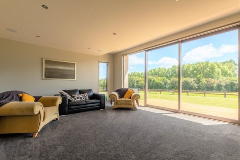 Photo of property in 39 Egerton Road, Winton, 9781