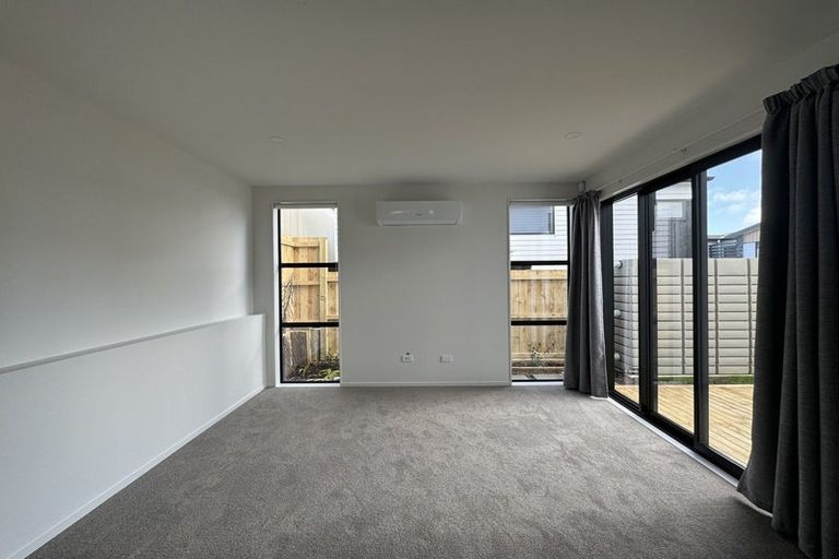 Photo of property in 20 Elegant Lane, Ranui, Auckland, 0612