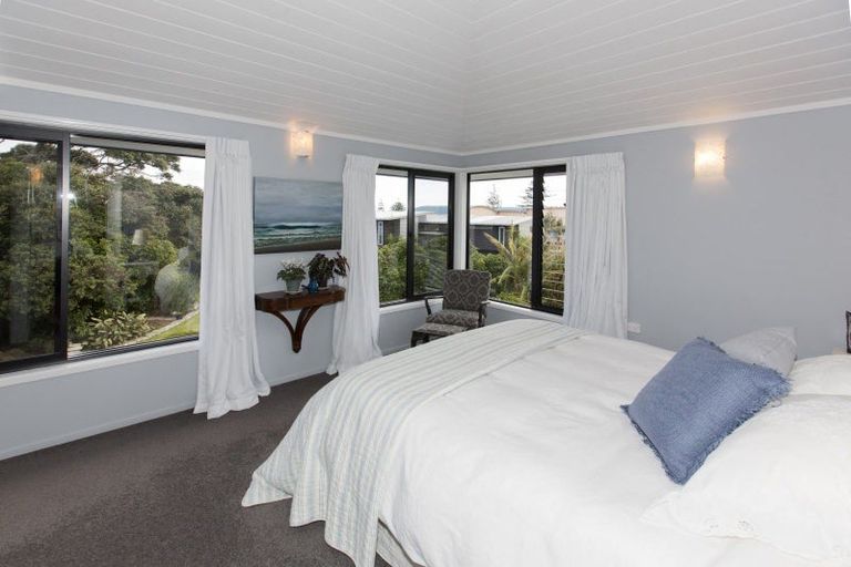 Photo of property in 36 Ripiro Drive, Baylys Beach, Dargaville, 0377