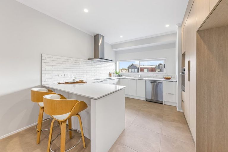 Photo of property in 51 Roundel Crescent, Whenuapai, Auckland, 0618