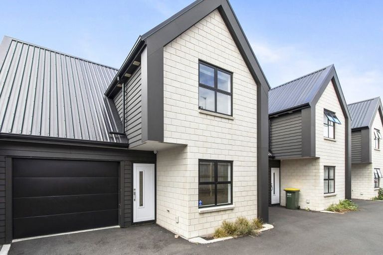 Photo of property in 2/27 Seddon Road, Frankton, Hamilton, 3204