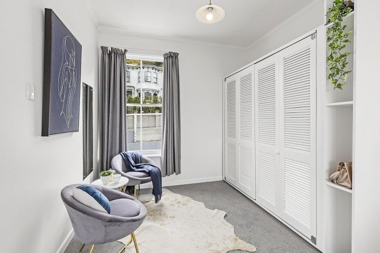Photo of property in 18 Newman Terrace, Thorndon, Wellington, 6011