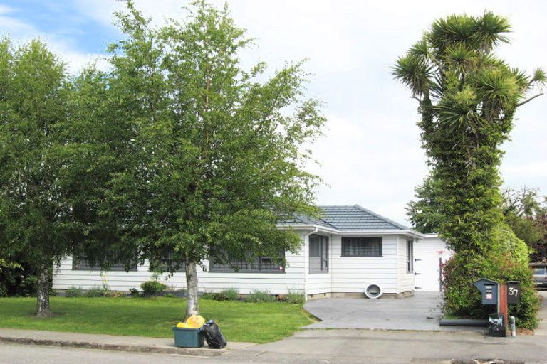 Photo of property in 35a Akaroa Street, Kaiapoi, 7630