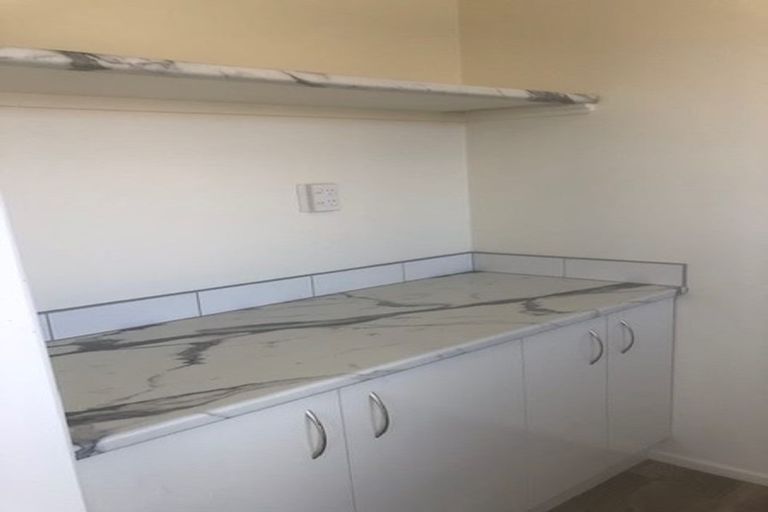 Photo of property in 1/452 Swanson Road, Ranui, Auckland, 0612