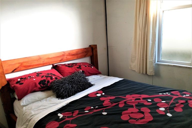 Photo of property in 28 Adderley Street, Westport, 7825