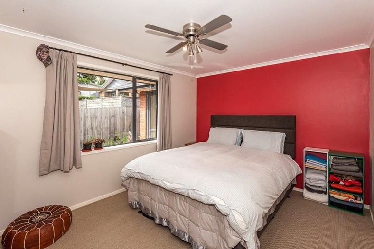 Photo of property in 14 Daviot Place, Te Kamo, Whangarei, 0112