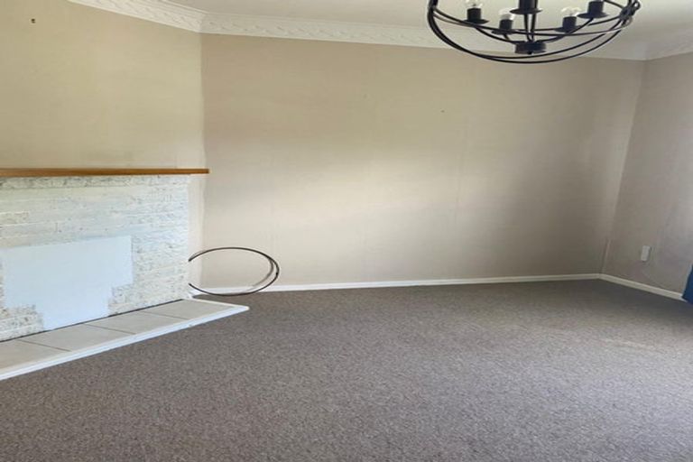 Photo of property in 20a Ludlam Crescent, Woburn, Lower Hutt, 5010