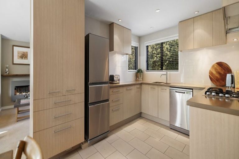 Photo of property in 100 Centennial Avenue, Arrowtown, 9302