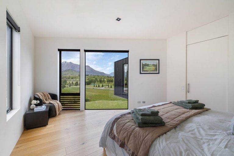 Photo of property in 20 Advance Terrace, Arrowtown, 9302