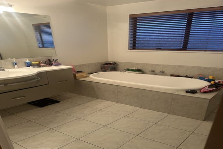 Photo of property in 8 Kinley Street, Rangiora, 7400