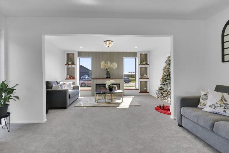 Photo of property in 7 Sanders Way, Rolleston, 7614