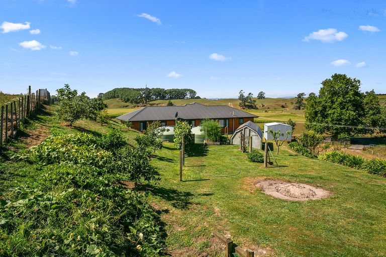 Photo of property in 323 Dukeson Road, Putaruru, 3481