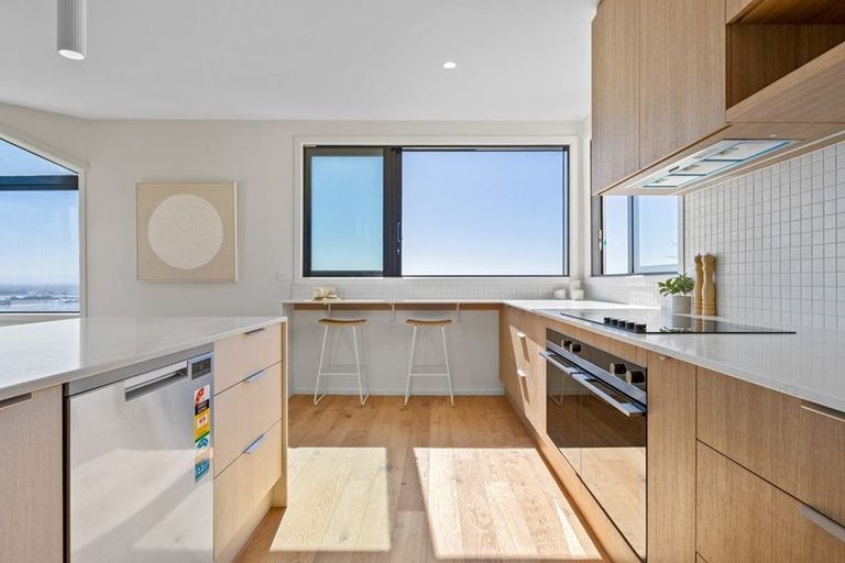 Photo of property in 28 Panorama Road, Clifton, Christchurch, 8081