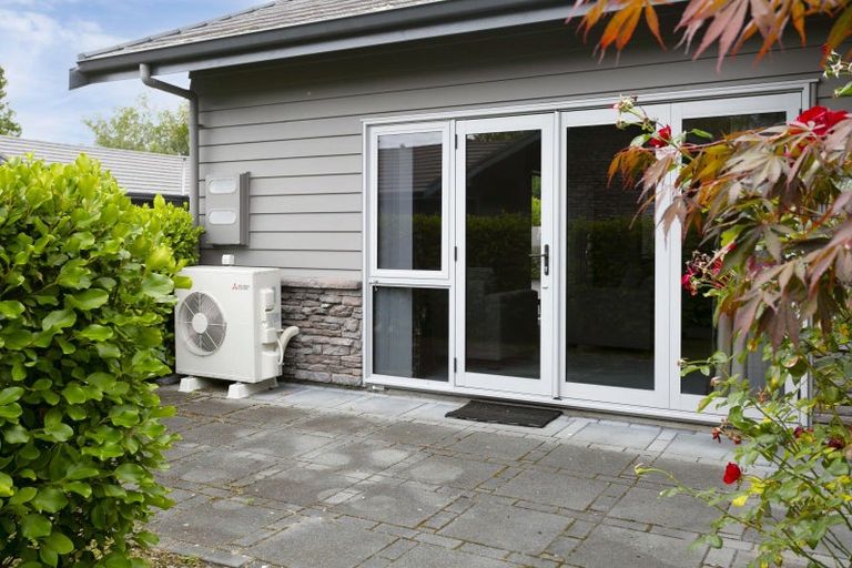 Photo of property in 23 Parata Street, Two Mile Bay, Taupo, 3330
