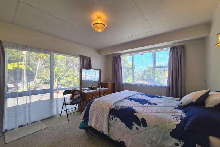 Photo of property in 1510 Long Bay Road, Coromandel, 3506