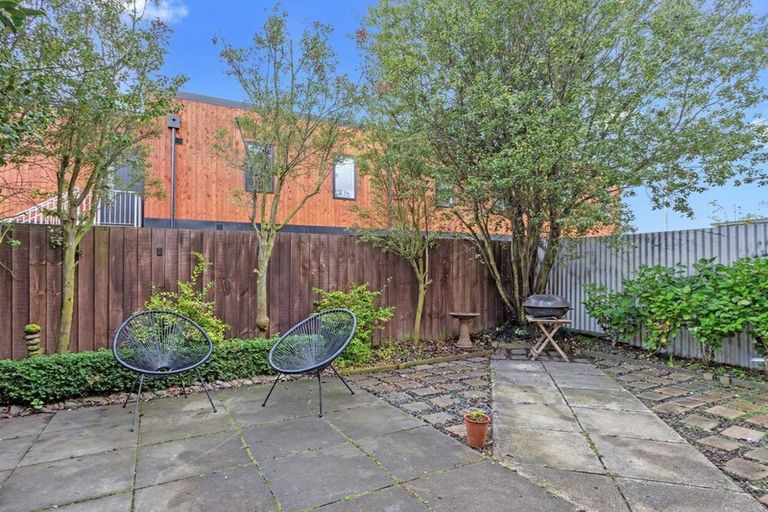 Photo of property in 3/25 Grove Road, Addington, Christchurch, 8024