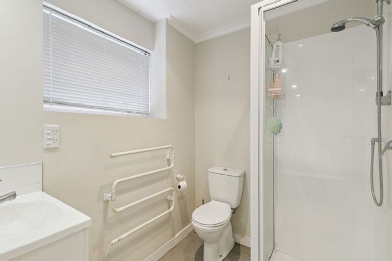 Photo of property in 54 Collins Avenue, Tawa, Wellington, 5028