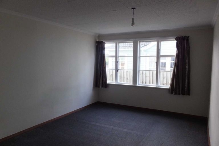 Photo of property in 345 Riccarton Road, Upper Riccarton, Christchurch, 8041