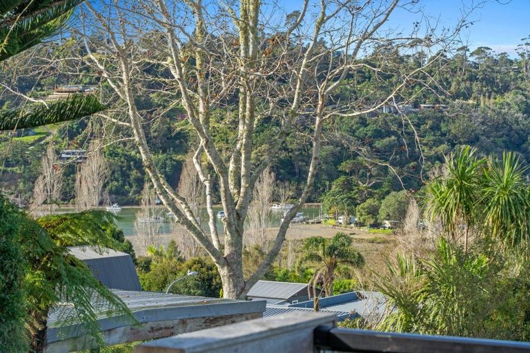 Photo of property in 45 Stillwater Crescent, Stillwater, Silverdale, 0993