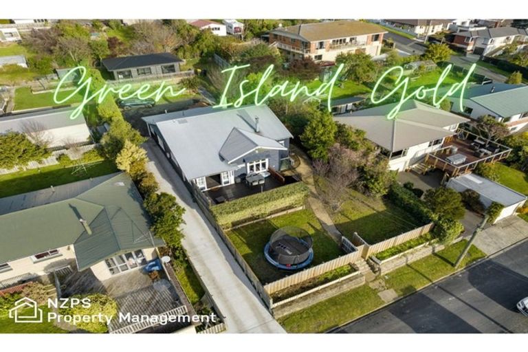 Photo of property in 2a Muir Street, Green Island, Dunedin, 9018