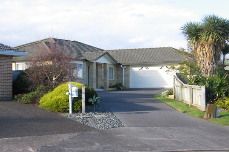 Photo of property in 12 Castlemaine Close, Dannemora, Auckland, 2016